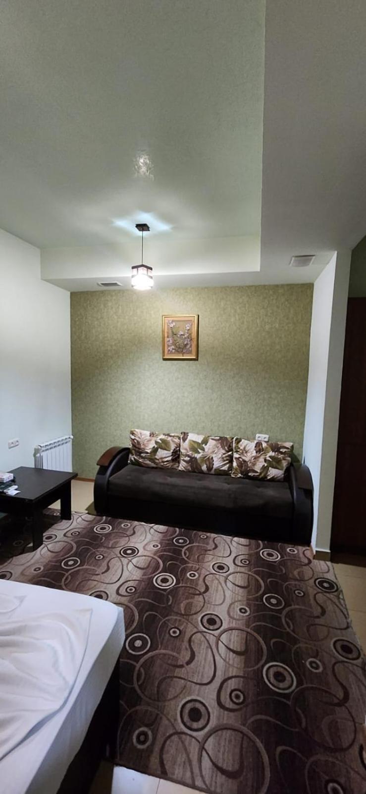 Hotel Premium Armenia เยเรวาน ภายนอก รูปภาพ