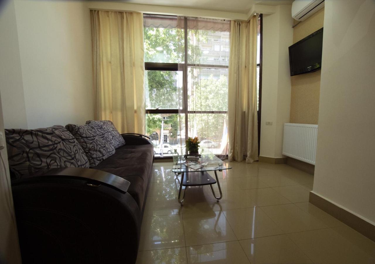 Hotel Premium Armenia เยเรวาน ภายนอก รูปภาพ